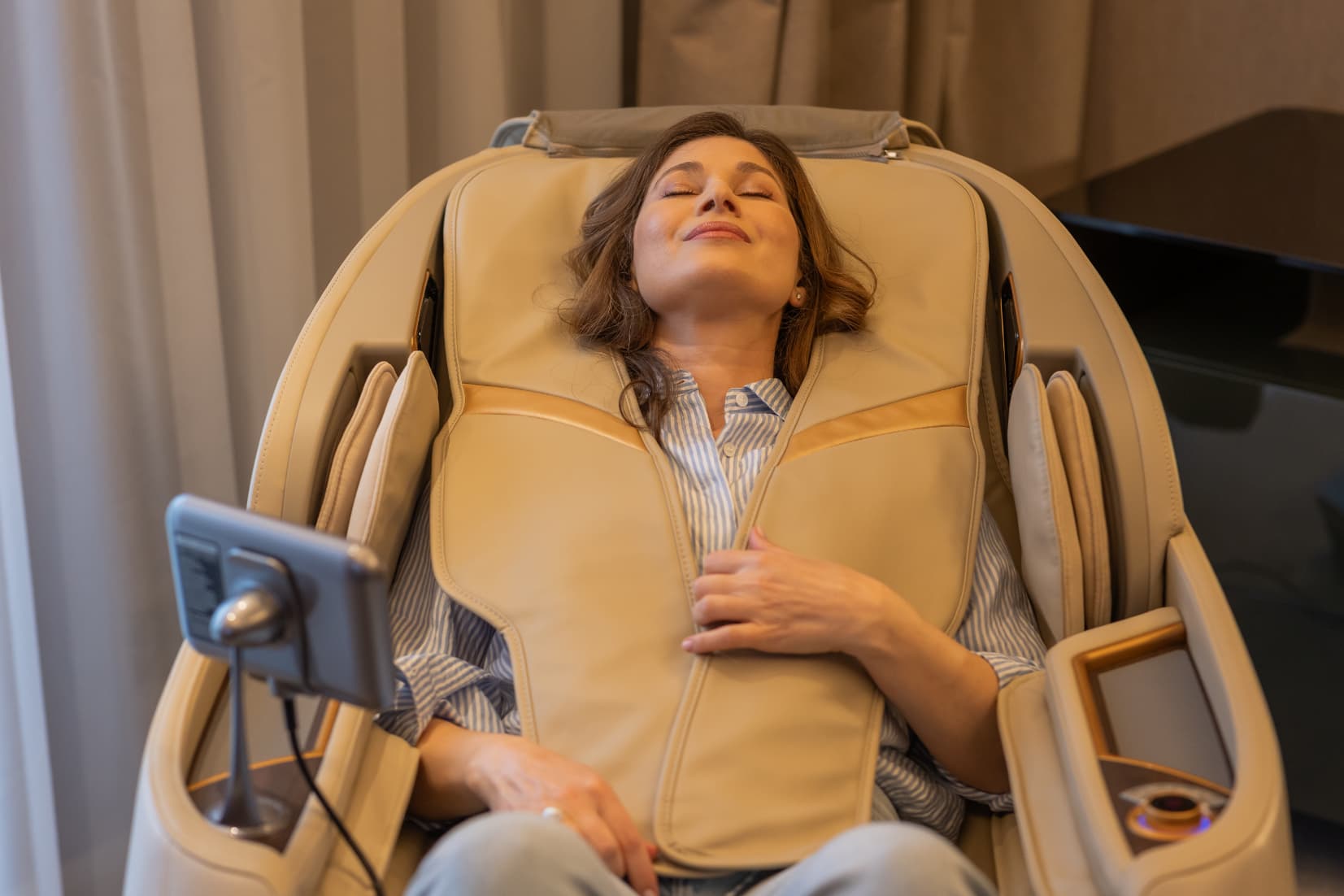 Der Warmeschal Eine innovative Heizfunktion für Schultern, Rücken, Taille und Bauch